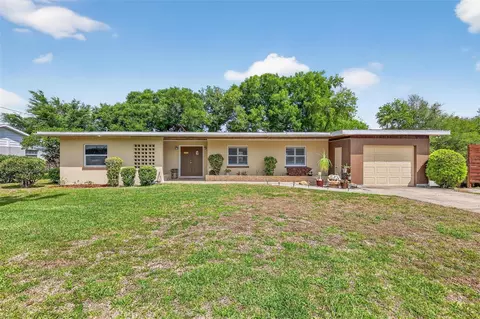 17923 Florida St, Umatilla, FL 32784
