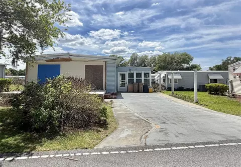 145 Royal Palm Dr, Leesburg, FL 34748