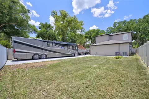 Exterior - 1309 S Center St, Eustis, FL 32726 photo 7 of 8