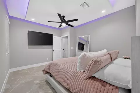 Bedroom - 1309 S Center St, Eustis, FL 32726 photo 5 of 6