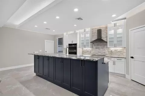 Kitchen - 1309 S Center St, Eustis, FL 32726 photo 3 of 10