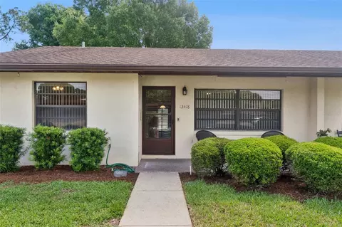 12418 Orangewood Cir, Tavares, FL 32778