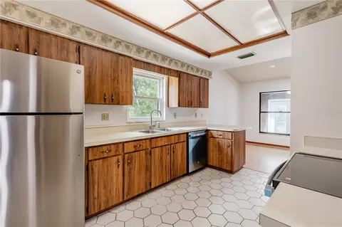 Kitchen - 2681 Washington Ave #18, Eustis, FL 32726 photo 1 of 3