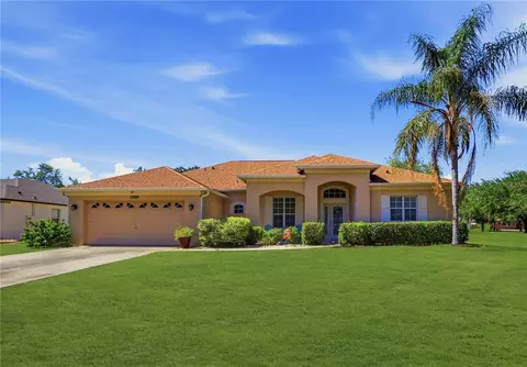 12929 Regiment Dr, Grand Island, FL 32735