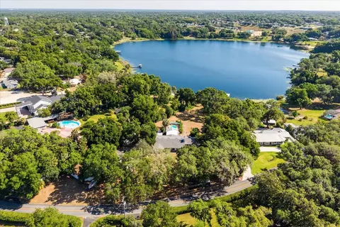 View/Area - 1505 E Crooked Lake Dr, Eustis, FL 32726 photo 9 of 13