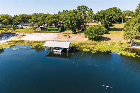 View/Area - 1505 E Crooked Lake Dr, Eustis, FL 32726 photo 7 of 13