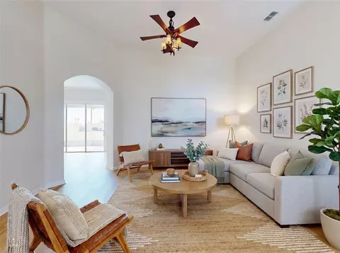Living - 12066 SE 176 Loop, Summerfield, FL 34491 photo 2 of 3