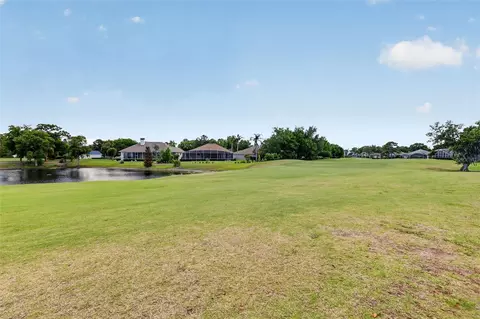 Exterior - 1760 Edgewater Dr, Mount Dora, FL 32757 photo 8 of 10