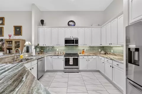 Kitchen - 1760 Edgewater Dr, Mount Dora, FL 32757 photo 1 of 6