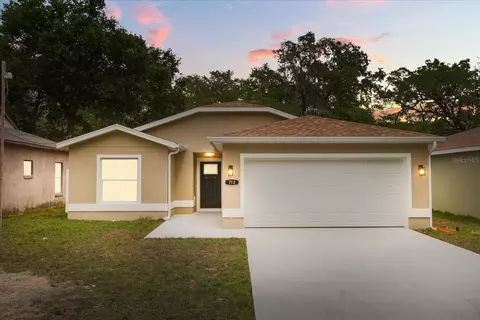 712 Beecher St, Leesburg, FL 34748