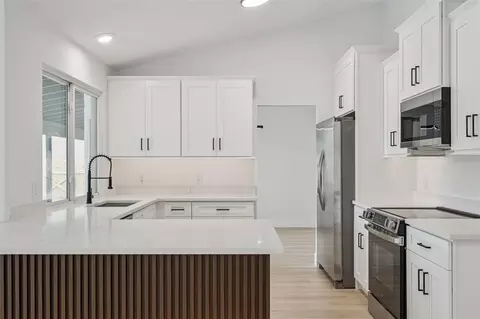 Kitchen - 5021 Log Wagon Rd, Ocoee, FL 34761 photo 2 of 4