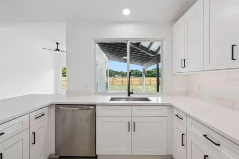 Kitchen - 5021 Log Wagon Rd, Ocoee, FL 34761 photo 3 of 4