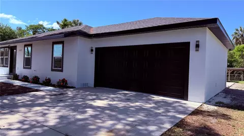 7152 Palm Ave, Leesburg, FL 34788