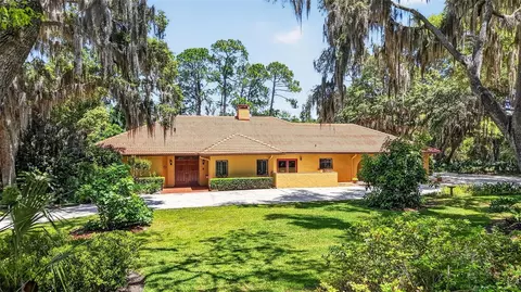 Exterior - 1109 Elysium Blvd, Mount Dora, FL 32757 photo 2 of 16