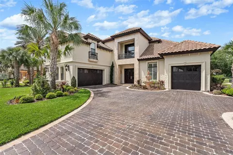 Exterior - 641 Woodbridge Dr, Ormond Beach, FL 32174 photo 2 of 8