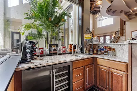 Kitchen - 641 Woodbridge Dr, Ormond Beach, FL 32174 photo 5 of 5