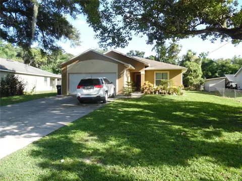 5016 Mcdonald Rd, Zellwood, FL 32798