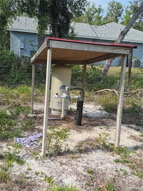 7490 Shasta St, Webster, FL 33597 photo 2