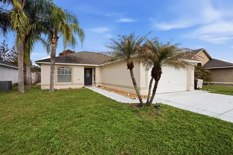 Exterior - 2943 Cialella Pass, Saint Cloud, FL 34772 photo 2 of 3