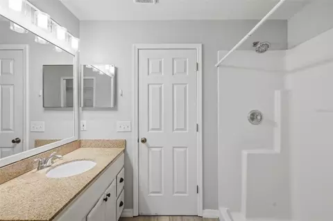 Bath - 2943 Cialella Pass, Saint Cloud, FL 34772 photo 2 of 3