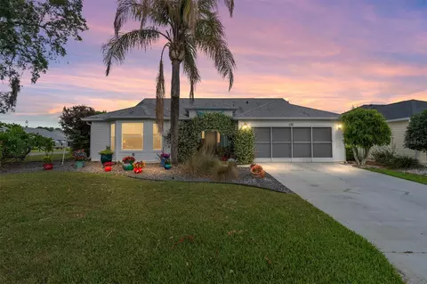1311 Oporto Dr, The Villages, FL 32162