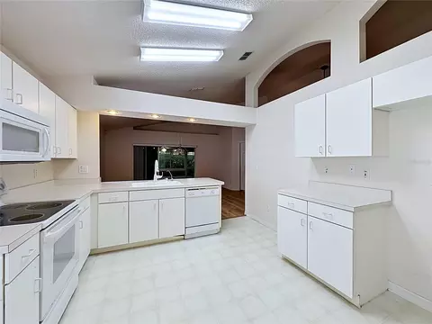 Kitchen - 3675 Eversholt St, Clermont, FL 34711 photo 2 of 4