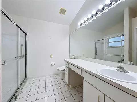 Bath - 3675 Eversholt St, Clermont, FL 34711 photo 1 of 2