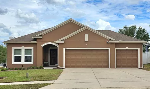 2653 Limerick Cir, Grand Island, FL 32735