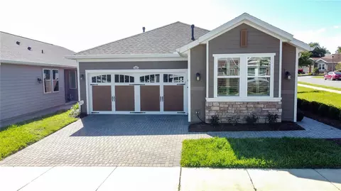 416 Alcove Dr, Groveland, FL 34736