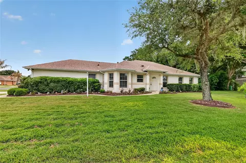 27545 Discover Ct, Leesburg, FL 34748