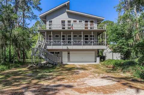7373 Circle Dr, Lady Lake, FL 32159