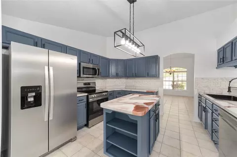 Kitchen - 5061 SW 109th Loop, Ocala, FL 34476 photo 2 of 7