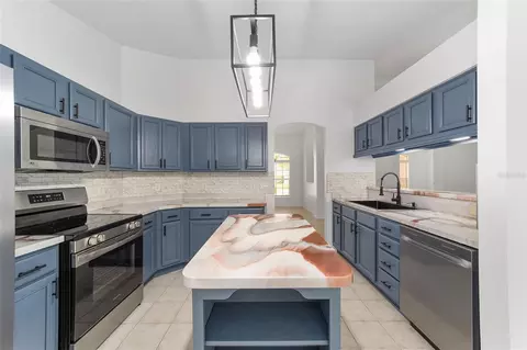 Kitchen - 5061 SW 109th Loop, Ocala, FL 34476 photo 3 of 7