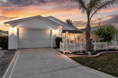 2427 Southern Oak St, The Villages, FL 32162