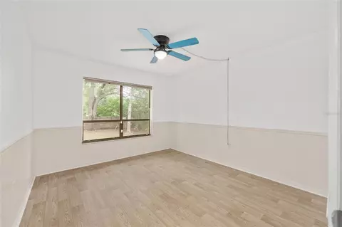 Bedroom - 10 Silver Dr, Ocala, FL 34472 photo 6 of 7