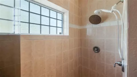 Bath - 21328 Marsh View Ct, Clermont, FL 34715 photo 3 of 7