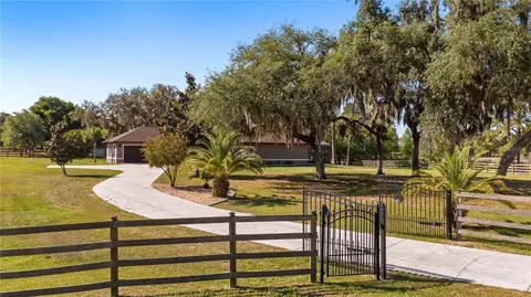Exterior - 21328 Marsh View Ct, Clermont, FL 34715 photo 3 of 8