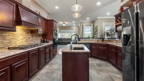 Kitchen - 21328 Marsh View Ct, Clermont, FL 34715 photo 2 of 5