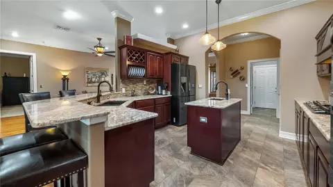 Kitchen - 21328 Marsh View Ct, Clermont, FL 34715 photo 4 of 5