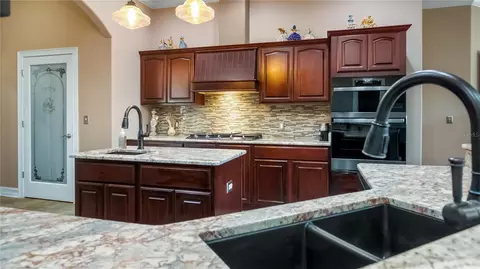 Kitchen - 21328 Marsh View Ct, Clermont, FL 34715 photo 5 of 5