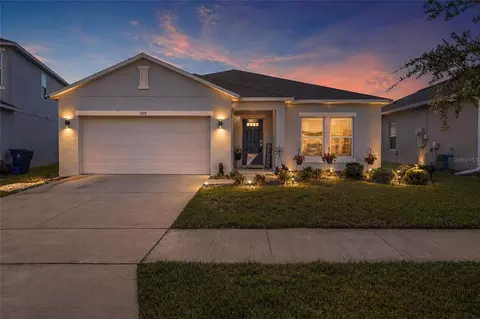 1115 Calico Pointe Cir, Groveland, FL 34736