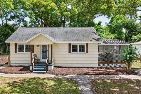 5537 Lake St, Mount Dora, FL 32757