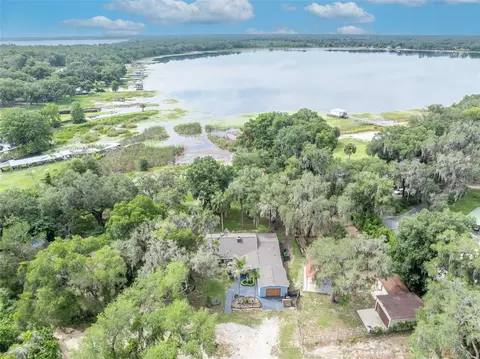 13450 SE 105th Ter, Ocklawaha, FL 32179