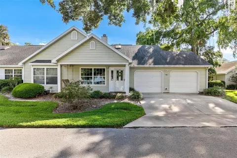 911 Beverly Harbors Dr #16, Leesburg, FL 34748