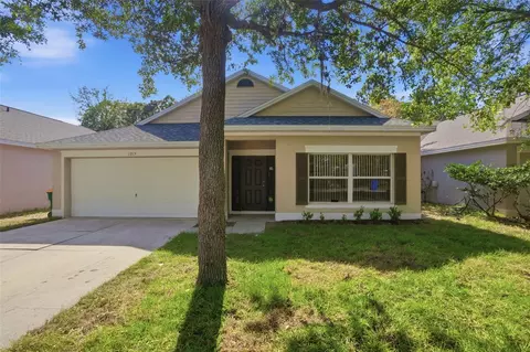 1212 Longville Cir, Tavares, FL 32778