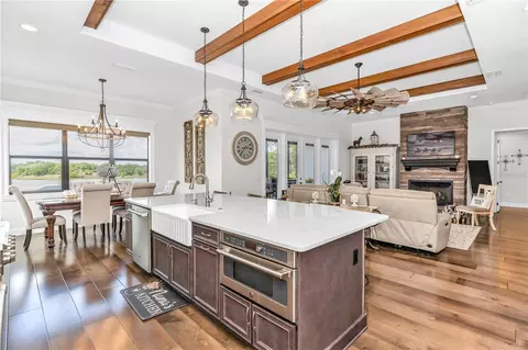 Kitchen - 36751 Barrington Dr, Eustis, FL 32736 photo 4 of 6