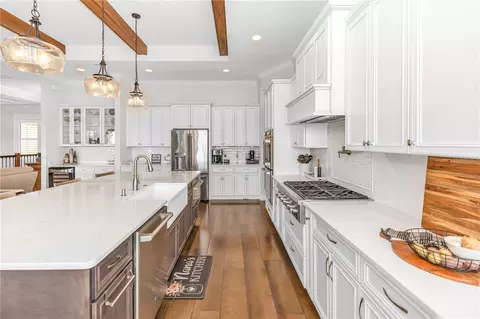 Kitchen - 36751 Barrington Dr, Eustis, FL 32736 photo 2 of 6