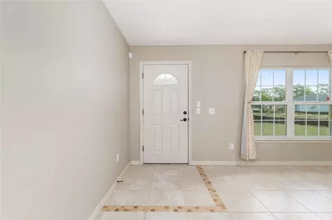 Entry Way - 2 Hemlock Loop Dr, Ocala, FL 34472 photo 1 of 3