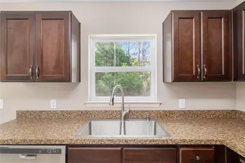 Kitchen - 2 Hemlock Loop Dr, Ocala, FL 34472 photo 4 of 4