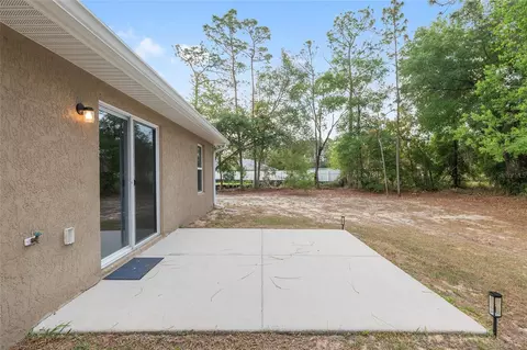 Exterior - 2 Hemlock Loop Dr, Ocala, FL 34472 photo 3 of 9